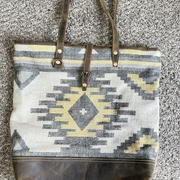Myra Bag Weekender Travel Bag Western Leather Aztec Tote Shoulder Bag Large New - Picture 2 of 10